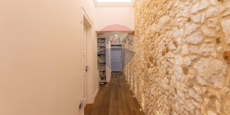 20251027185305-993929-8