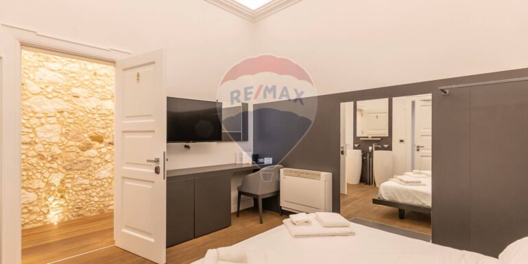 20251027185325-993929-13