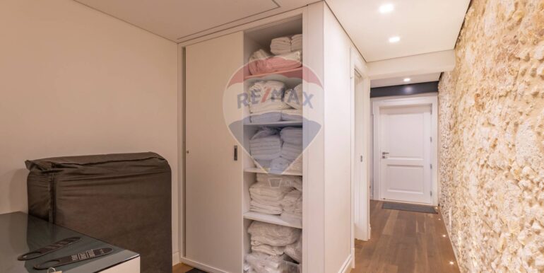 20251027185336-993929-16