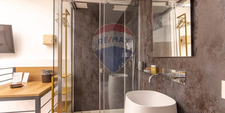 20251027185357-993929-20