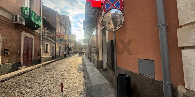 20251027204324-996423-1