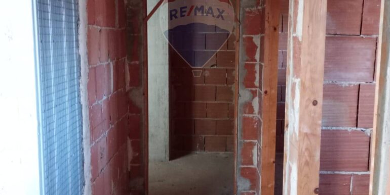 2025102793818-996008-2