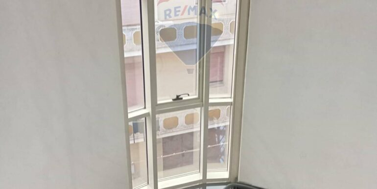 2025102793828-996008-8