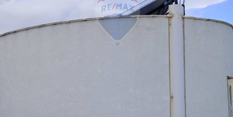 2025102793833-996008-11