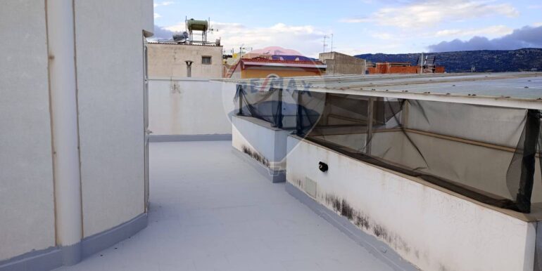 2025102793834-996008-12