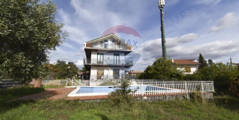 20251028114648-996459-3