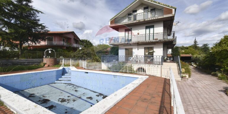 20251028114655-996459-5