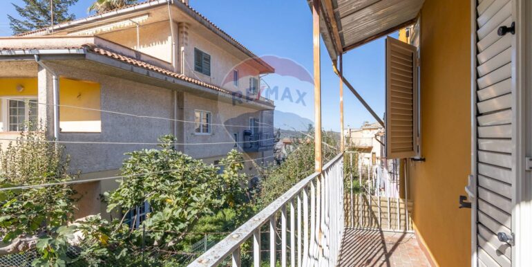 20251028163322-994484-8