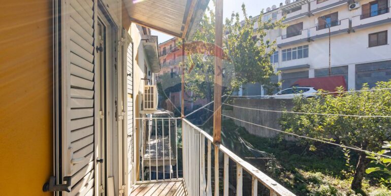 20251028163348-994484-11