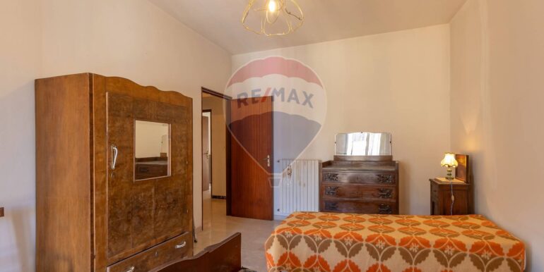 20251028163408-994484-15