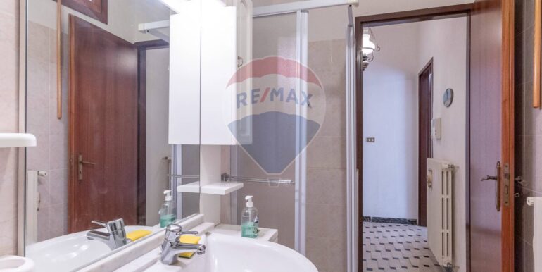 20251028163522-994484-31