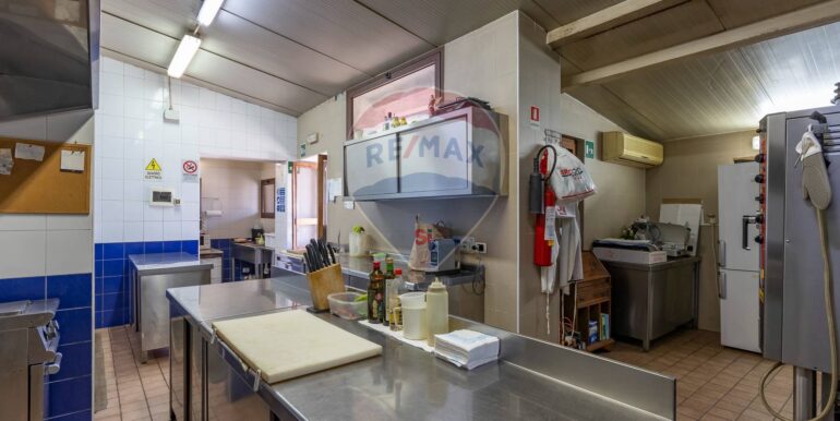 20251028171418-994140-15