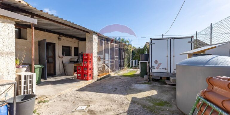 20251028171427-994140-18