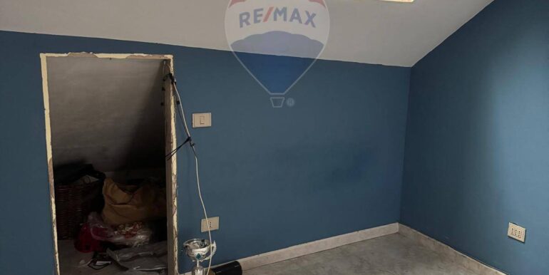 20251029111826-996878-11