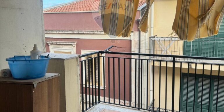 20251029111832-996878-14