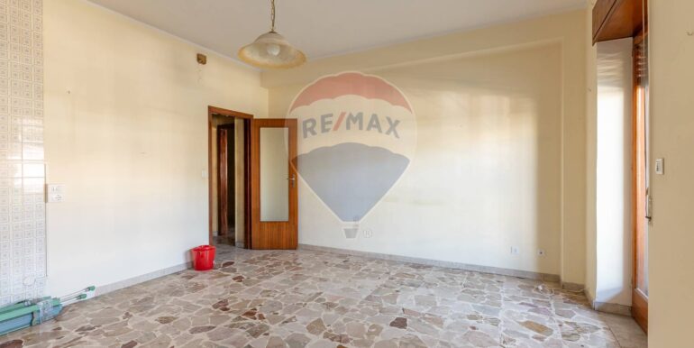 20251029184117-974888-18