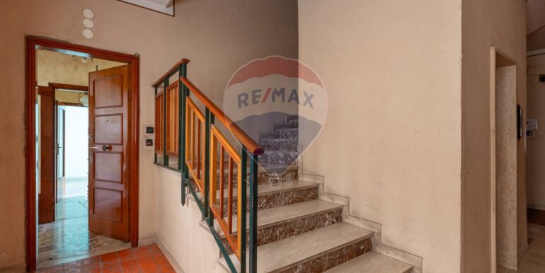 20251029184145-974888-29