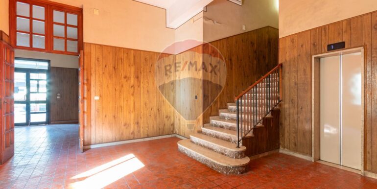 20251029184150-974888-31