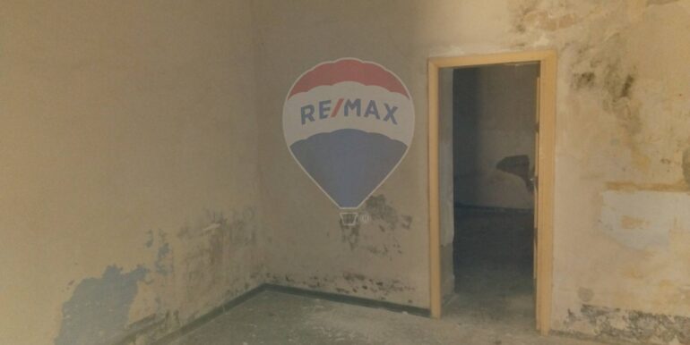 20251029193531-997115-12