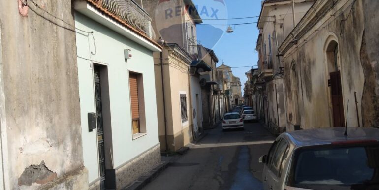 20251029193549-997115-18