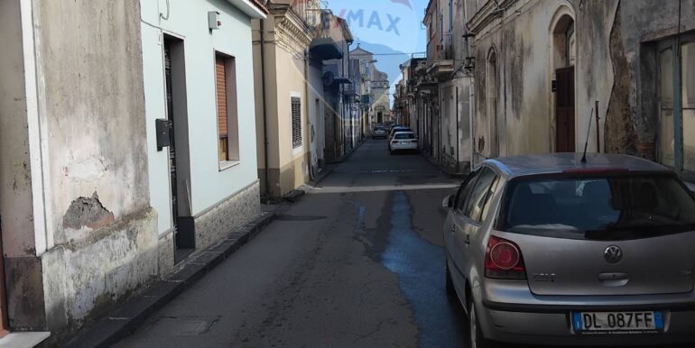 20251029193553-997115-19