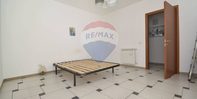 20251030110304-997184-12