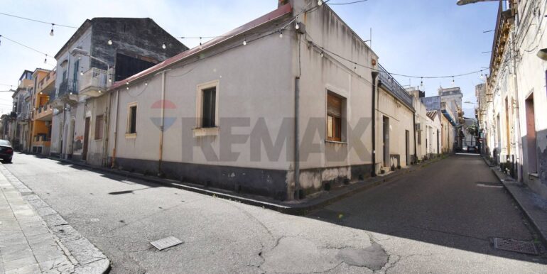 20251030112703-996931-1