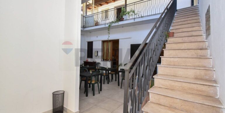 20251030112711-996931-4