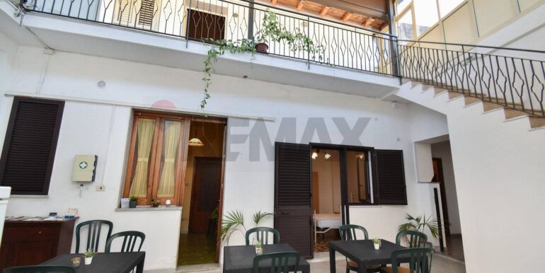 20251030112716-996931-6