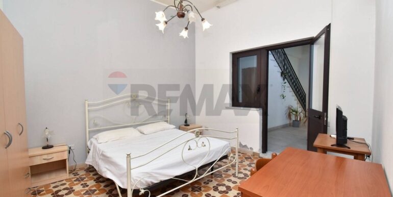 20251030112721-996931-8