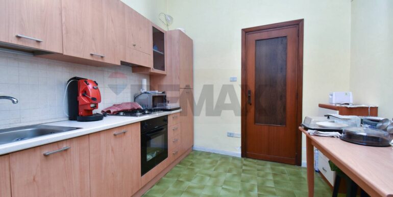 20251030112732-996931-13