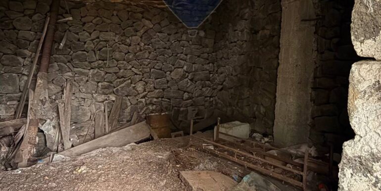 20251030175832-997310-32