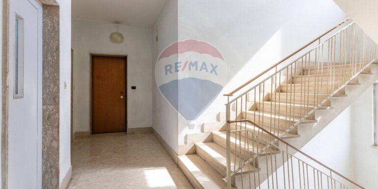 20251030182211-997335-2