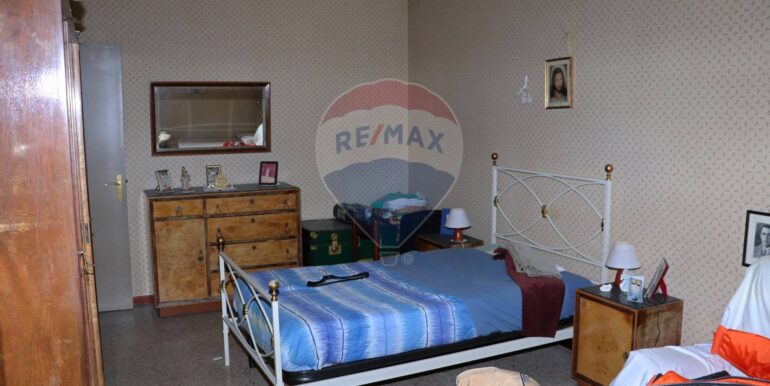 20251030204010-997373-12