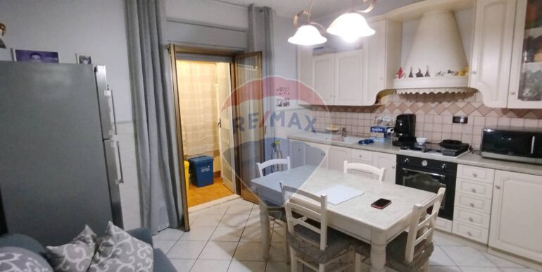 20251030224705-997382-10