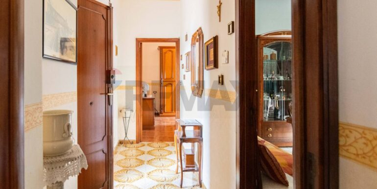 20251030230139-997384-4