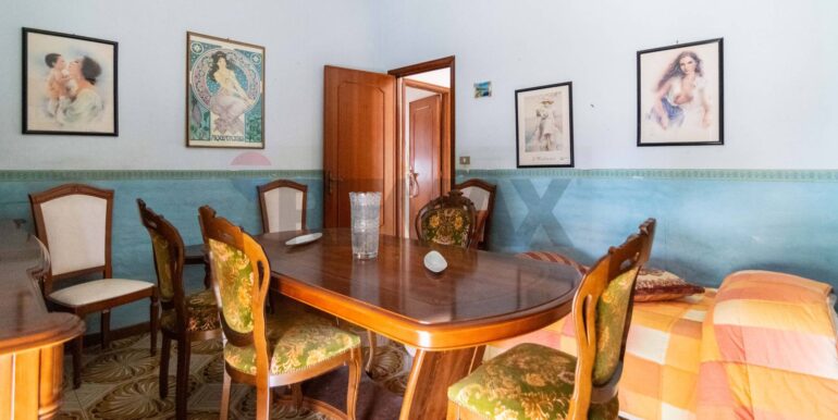 20251030230145-997384-6