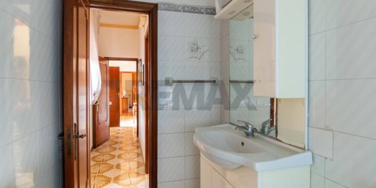 20251030230156-997384-10