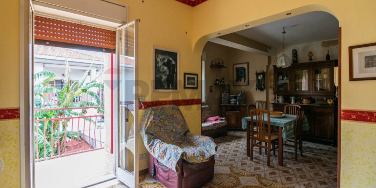 20251030230202-997384-12