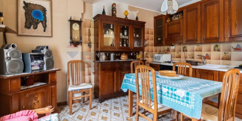 20251030230211-997384-15