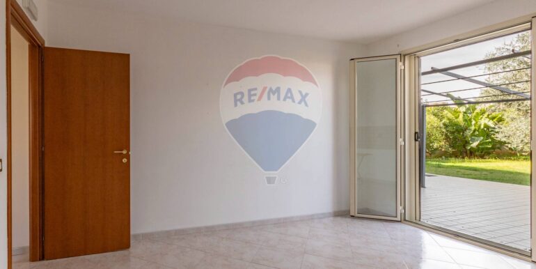 2025103093723-994401-32