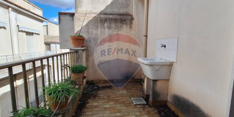 20251031100149-997393-11