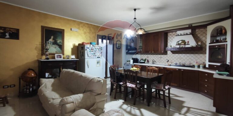 20251031100219-997370-10