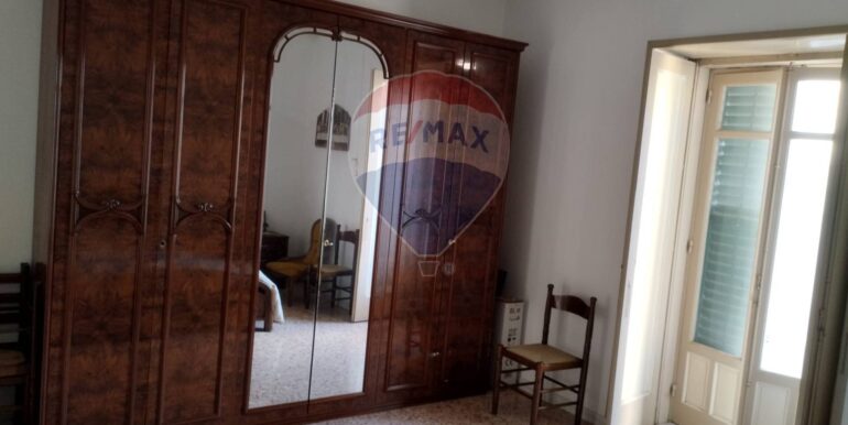 20251031111555-997442-3