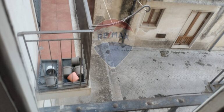 20251031111558-997442-4