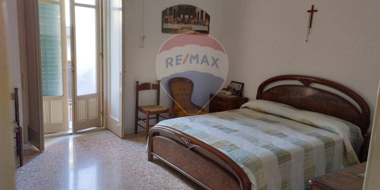 20251031111603-997442-6