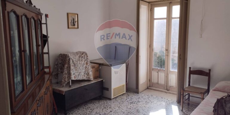 20251031111606-997442-7