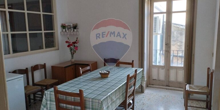 20251031111609-997442-8