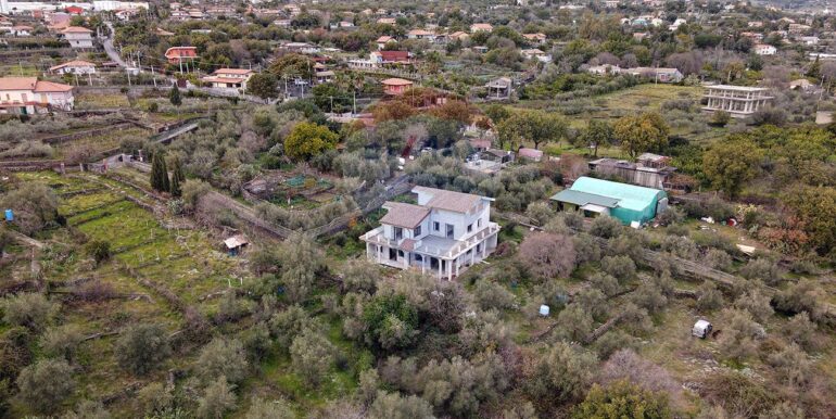 20251031120416-997476-2