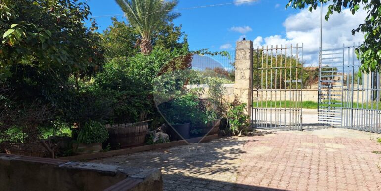 20251031121729-997457-20